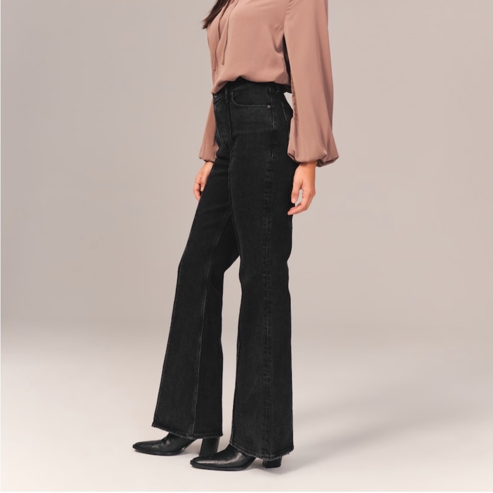 Abercrombie Curve Love High Rise Vintage Flare Jean in Black with Pintuck Seam